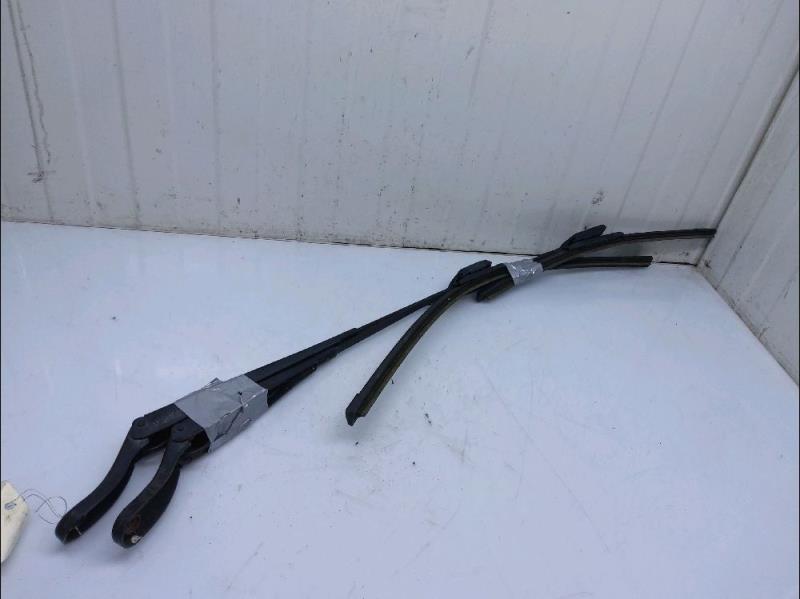Bras essuie glace avant RENAULT TWINGO 2 Diesel - 1