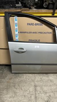 Porte avant droit
