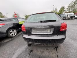 Porte avant gauche