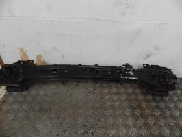 Renfort pare choc avant (traverse)