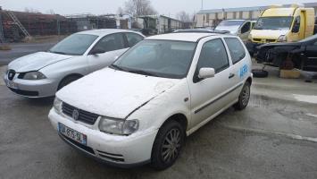 Specchietto retrovisore sinistro
