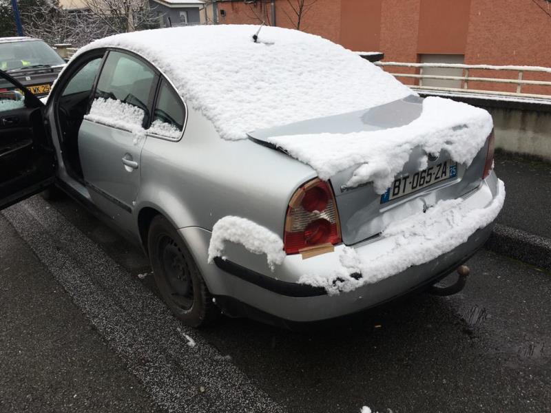 Leve vitre electrique avant droit