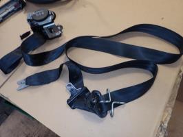 Ceinture avant droit