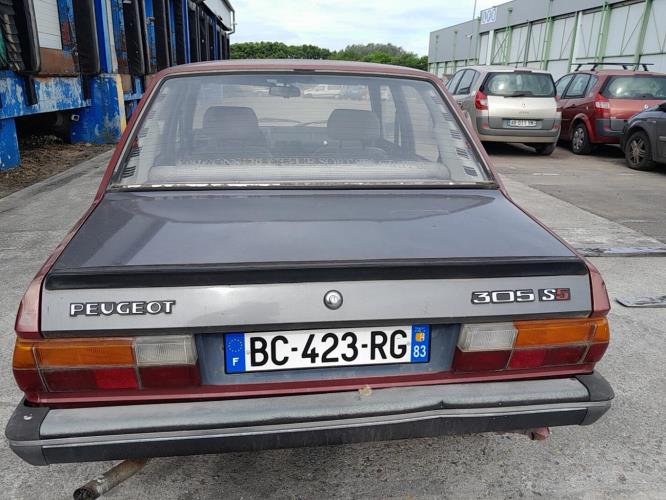 Lot De Pièces Détachées Pour Peugeot 305 Phase 2 - Occasion En Bon état - 1.6 Essence 1985