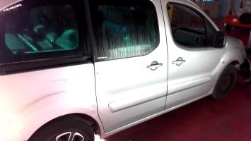 Porte laterale droit