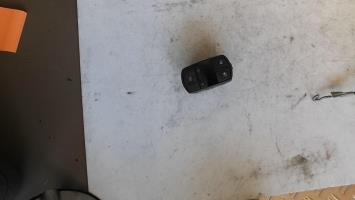Interrupteur de leve vitre avant gauche