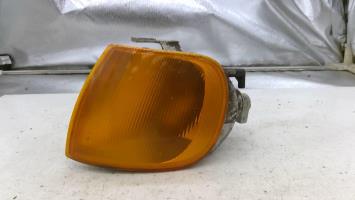 Optique avant secondaire gauche (feux)(clignotant)