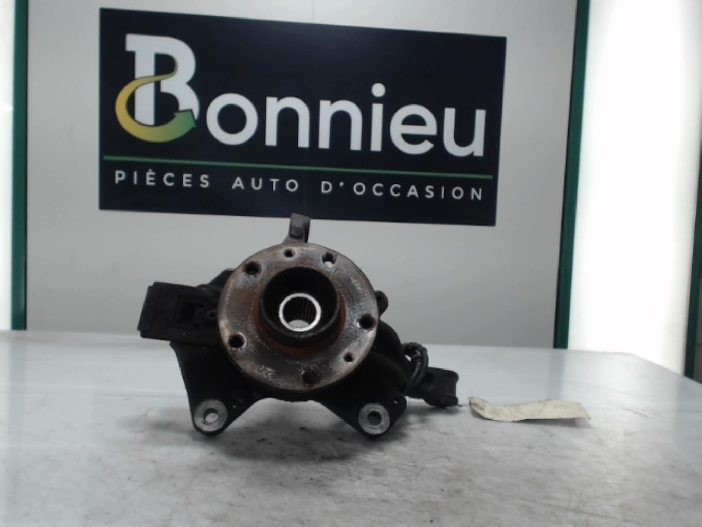Fusee avant droit RENAULT MEGANE 3 PHASE 2  - 1