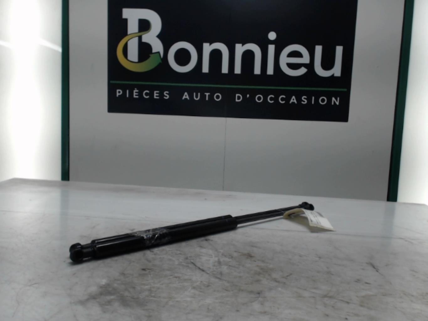 Verin de coffre AUDI A3 1996  - 1