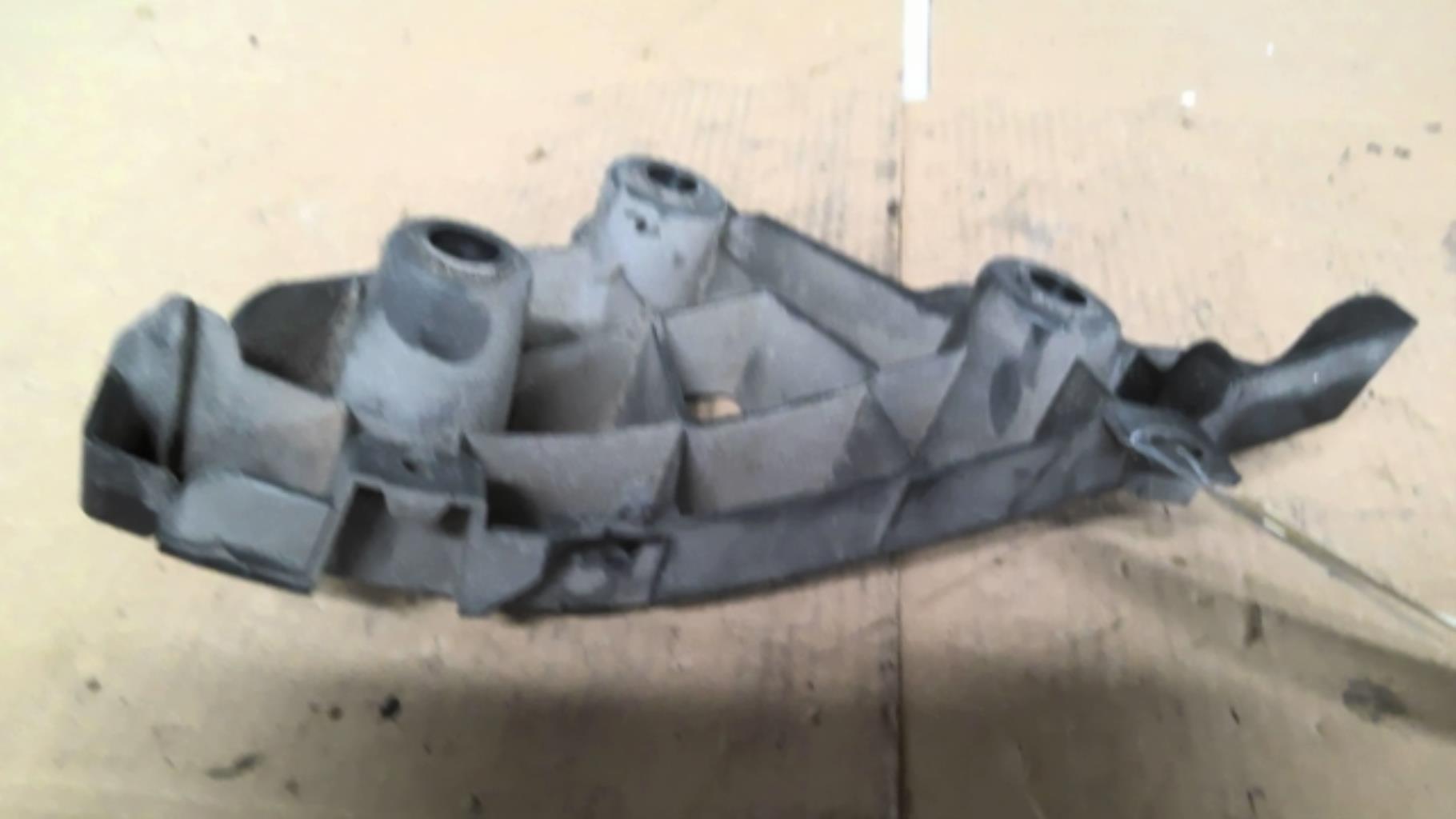 Assorbitore paraurti posteriore PEUGEOT 308 2 SW PHASE 2 BREAK Diésel - 1