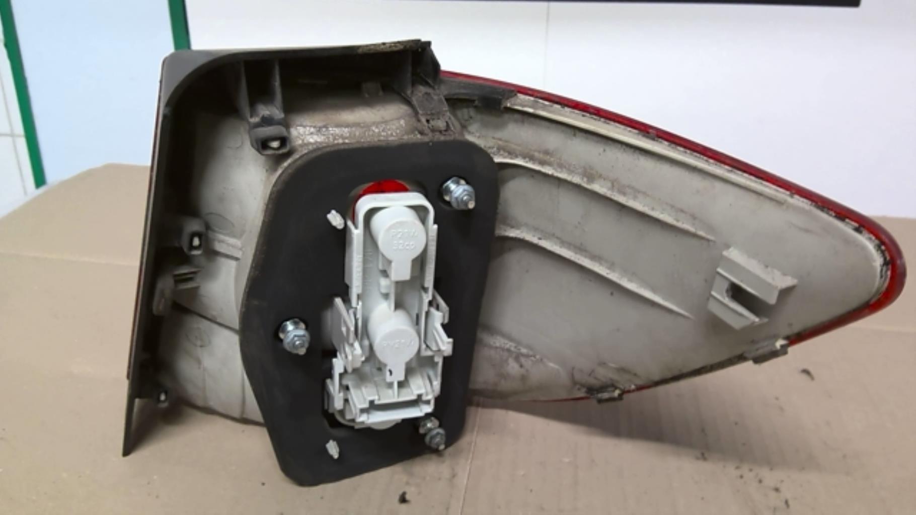 Fanale posteriore principale sinistro (luci) MERCEDES CLASSE B 245 PHASE 1 Gasolina - 1
