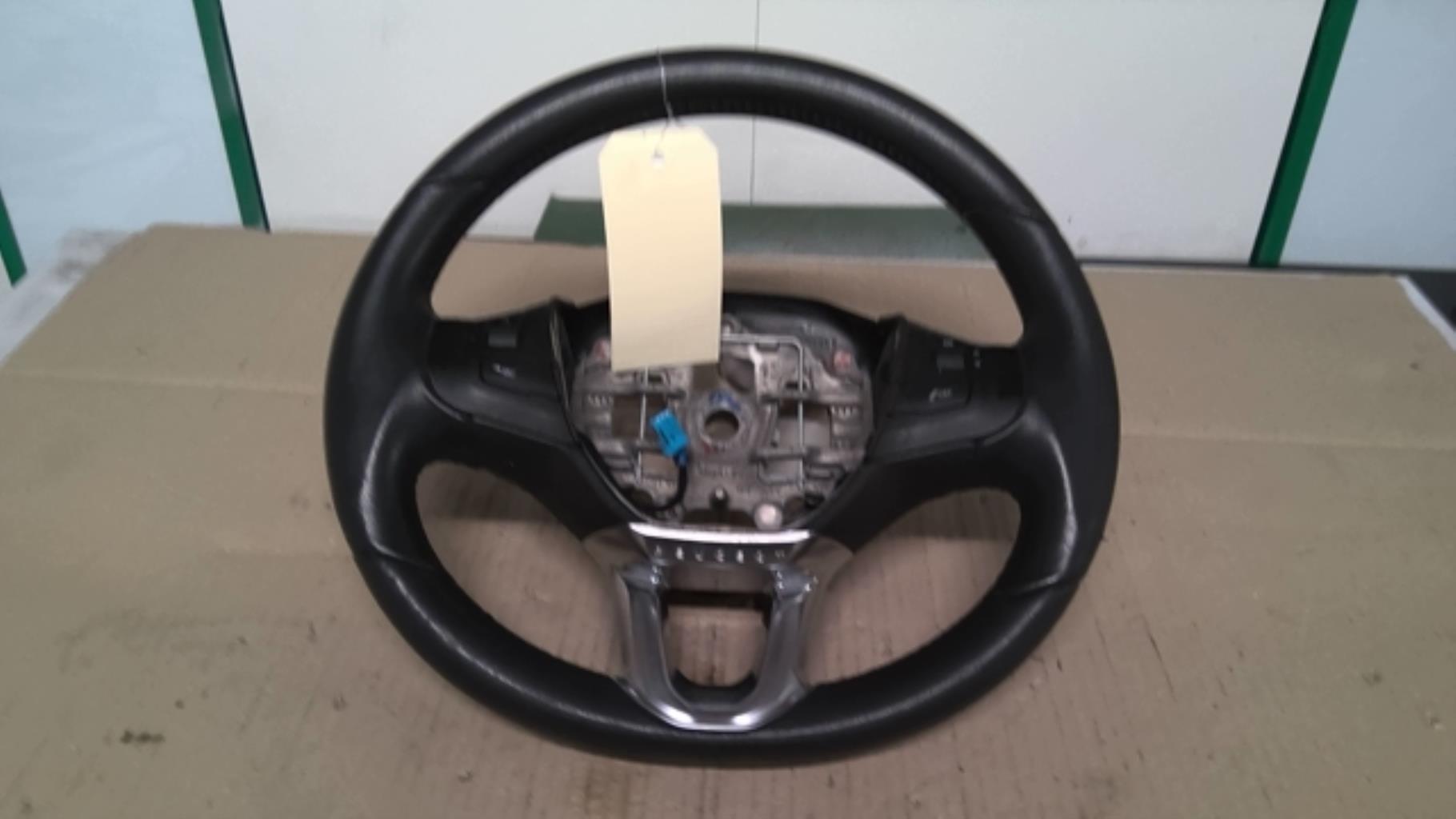 Volant PEUGEOT 2008 1 PHASE 1 Diesel - 1