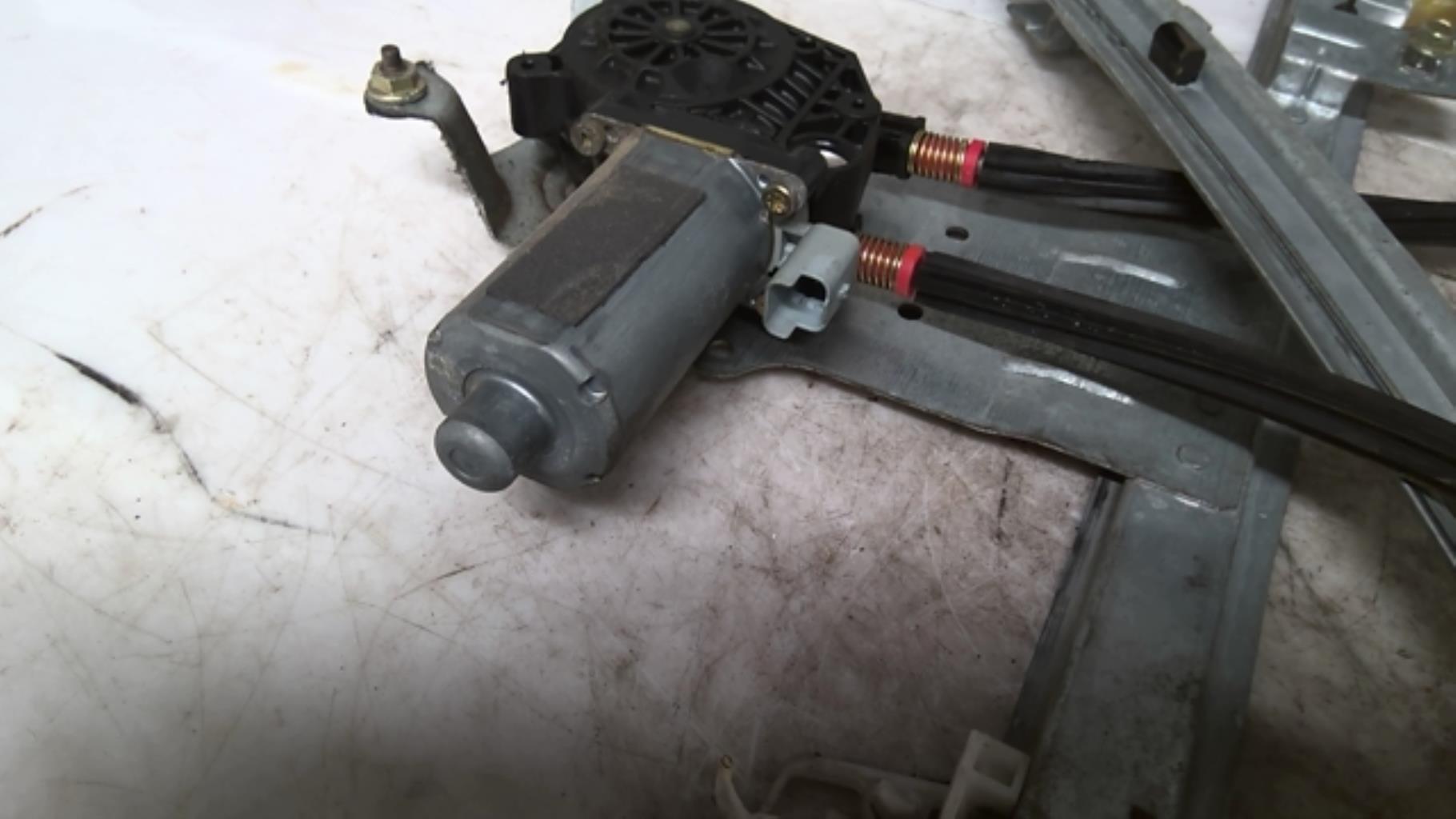 Motore alzacristalli anteriore destro CITROEN XSARA PICASSO PHASE 1 Diésel - 1