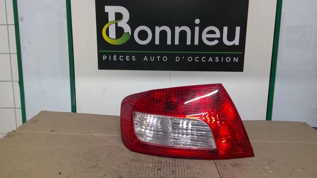 Fanale posteriore principale sinistro (luci) PEUGEOT 407 PHASE 1 Diésel - 1