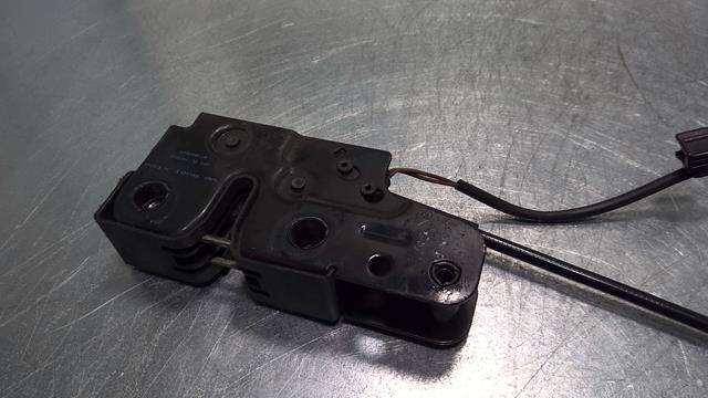 Serrure de capot AUDI A4 3 S4 PHASE 1 Essence - 1