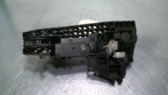 Poignee porte avant droit AUDI A4 3 S4 PHASE 1 Essence - 1