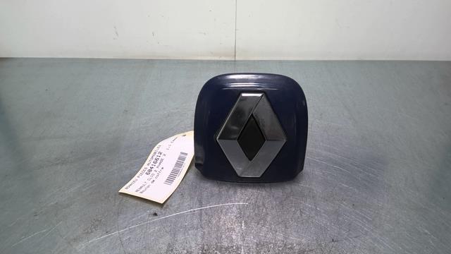Bouton de coffre RENAULT CLIO 2 PHASE 2 Essence - 1