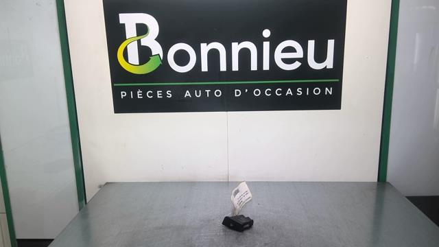 Bouton de warning AUDI A5 1 SPORTBACK PHASE 1 Diesel - 1