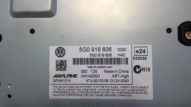 Ecran GPS VOLKSWAGEN GOLF 7 PHASE 1 Diesel - 1