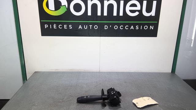 Commodo phare RENAULT CLIO 2 PHASE 1 Essence - 1