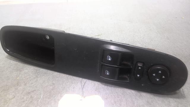 Interruttore alzacristalli FIAT PUNTO EVO 3 Diésel - 1