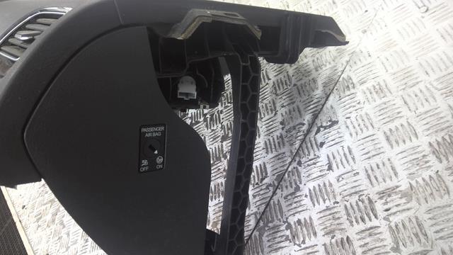 Planche de bord complete VOLKSWAGEN GOLF 7 PHASE 1 Diesel - 1