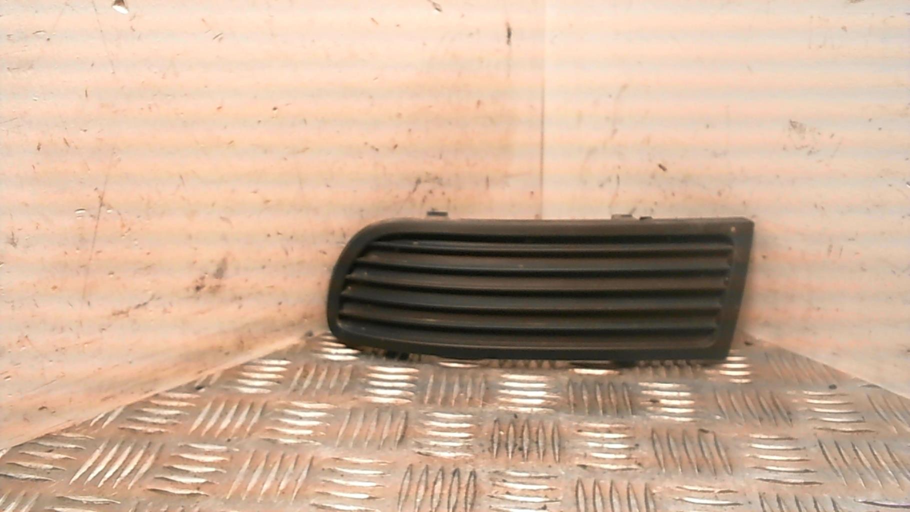 Grille de pare choc SEAT IBIZA 2 PHASE 1  - 1