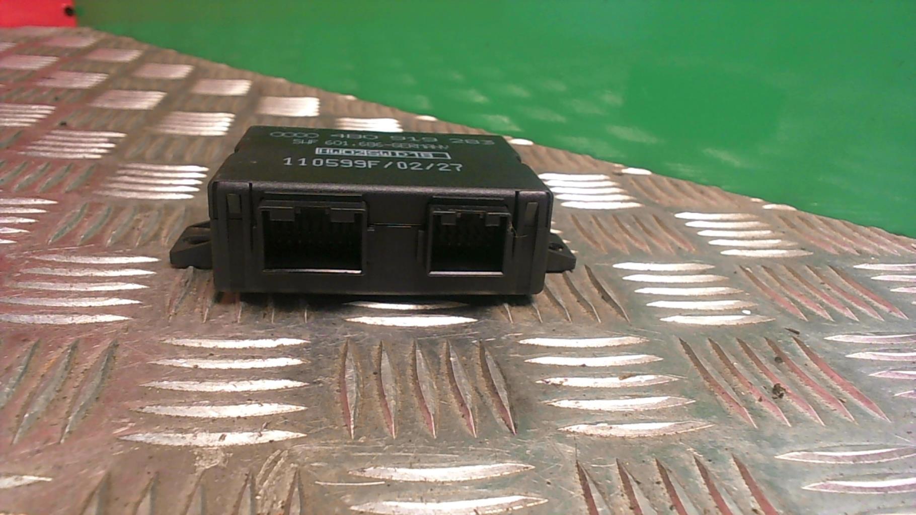 Boitier radar de recul AUDI A4 1 AVANT PHASE 2 BREAK Diesel - 1