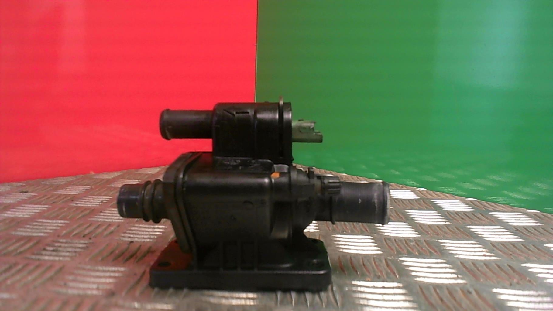 Boitier eau PEUGEOT 207 PHASE 1 Diesel - 1