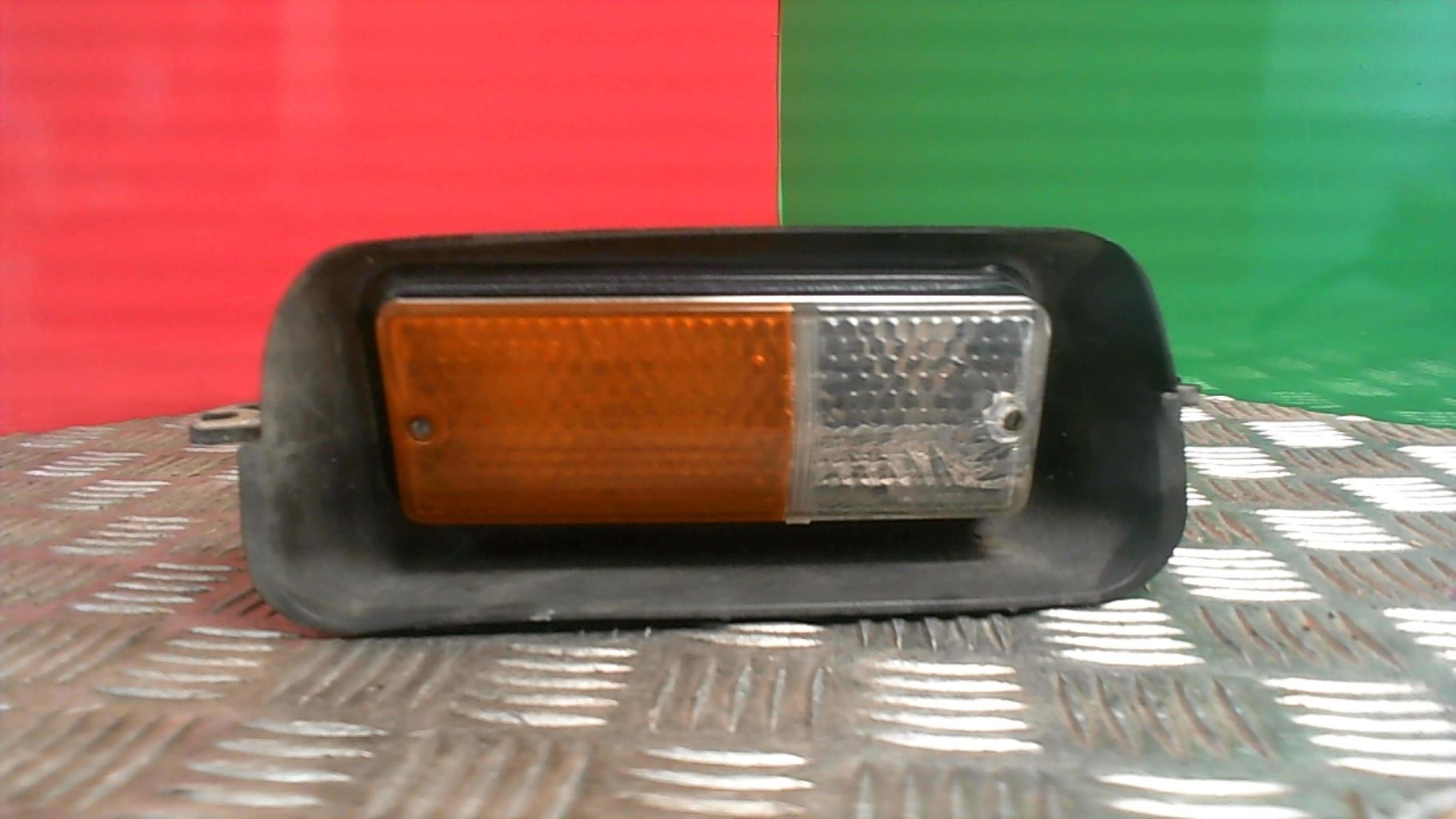 Gruppo ottico anteriore secondario sinistro (luci)(freccia) LADA NIVA PHASE 2 Diésel - 1