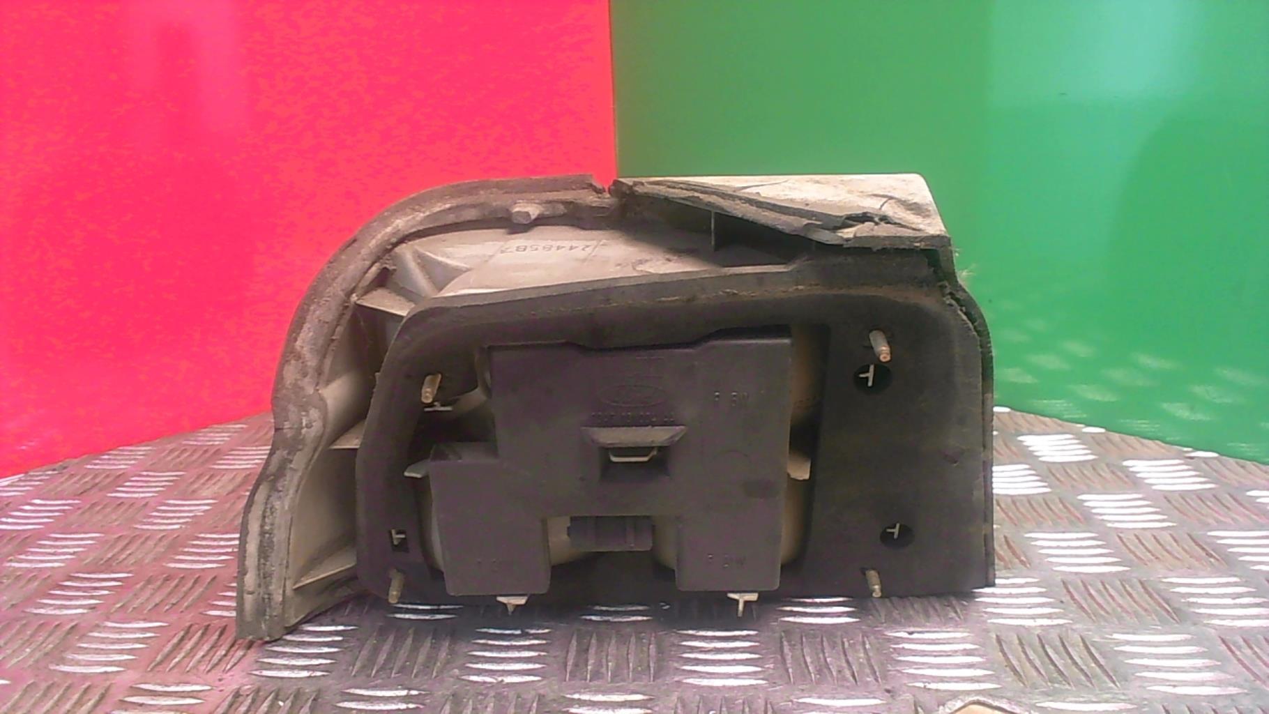 Fanale posteriore principale destro (luci) FORD ESCORT 5  - 1