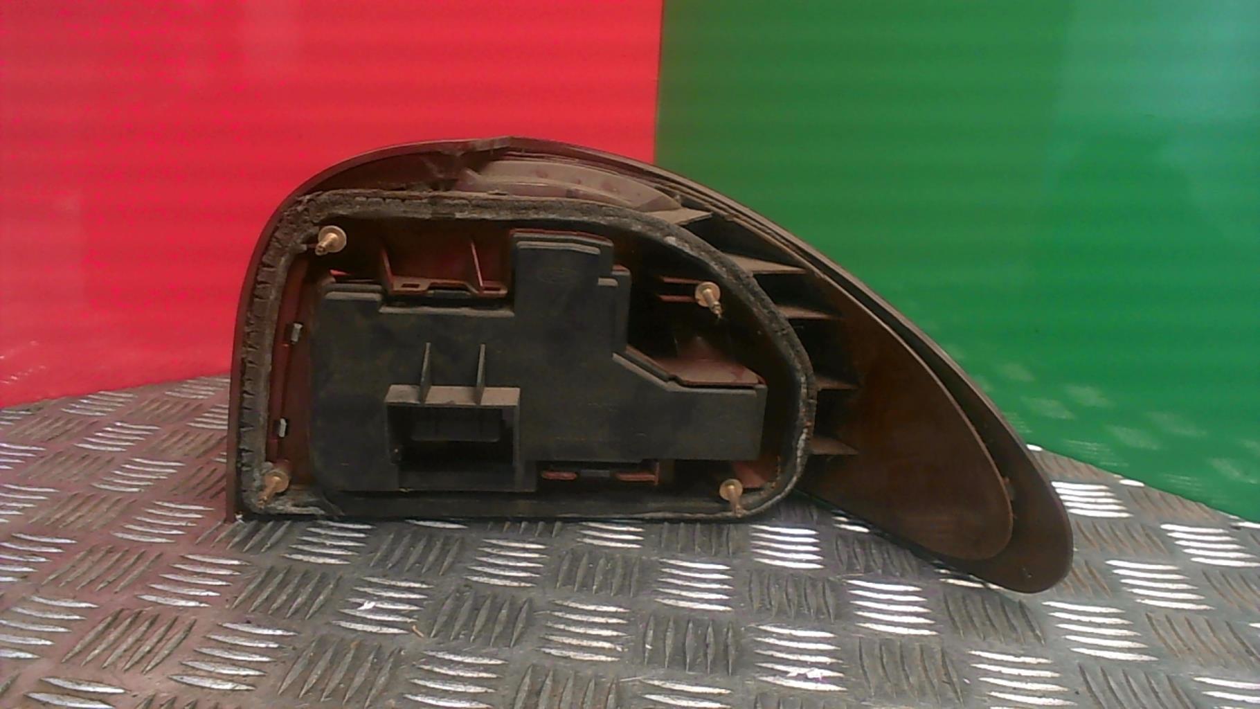 Fanale posteriore principale sinistro (luci) FORD MONDEO 1 PHASE 1  - 1
