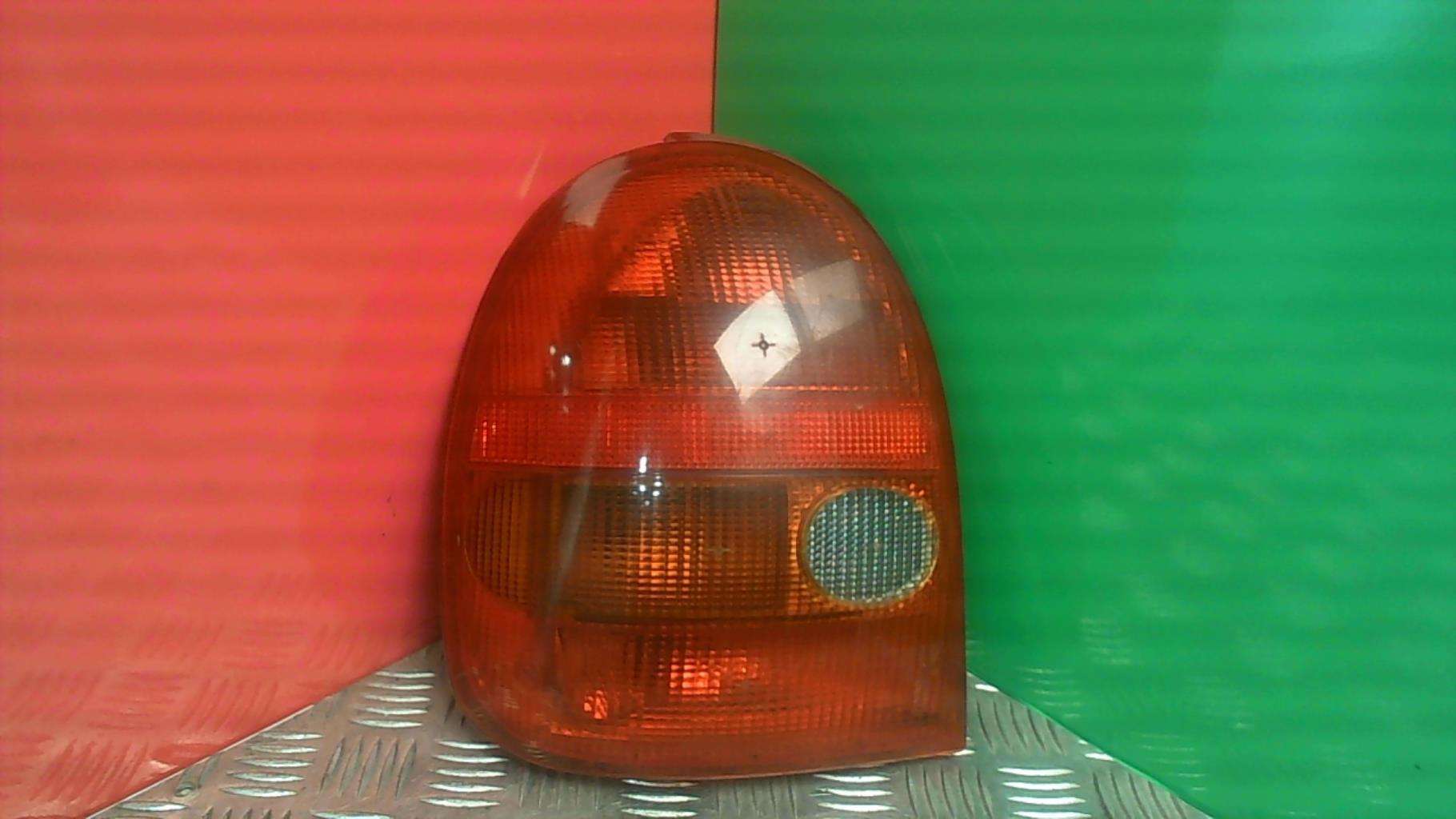 Fanale posteriore principale sinistro (luci) OPEL CORSA B PHASE 2 Gasolina - 1