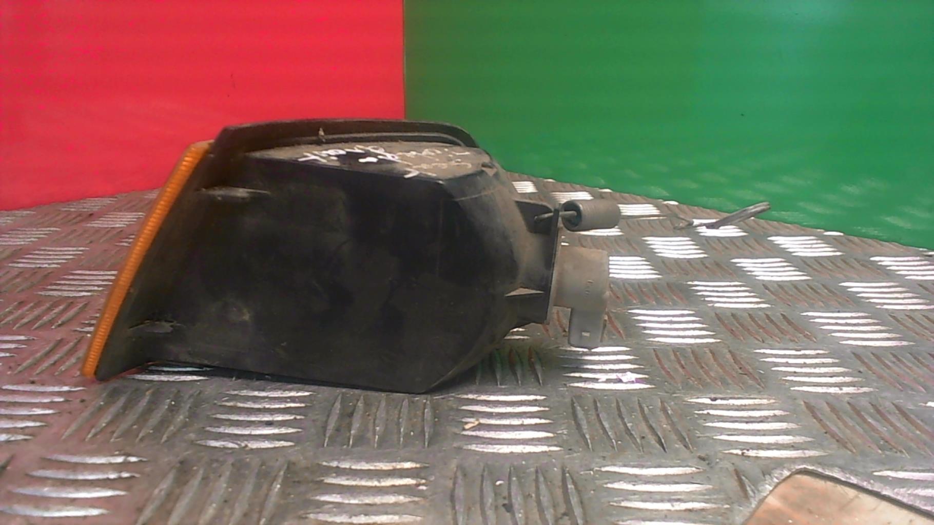 Gruppo ottico anteriore secondario destro (luci)(freccia) SEAT TOLEDO 1 PHASE 1  - 1