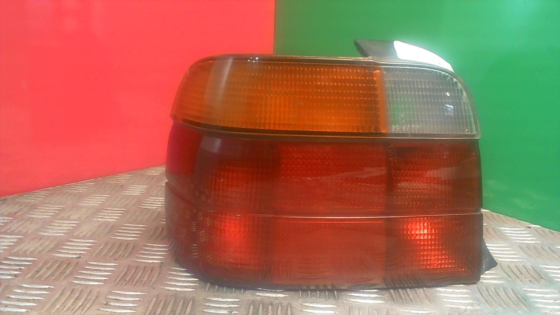 Fanale posteriore principale sinistro (luci) BMW SERIE 3 E36 COMPACT Diésel - 1