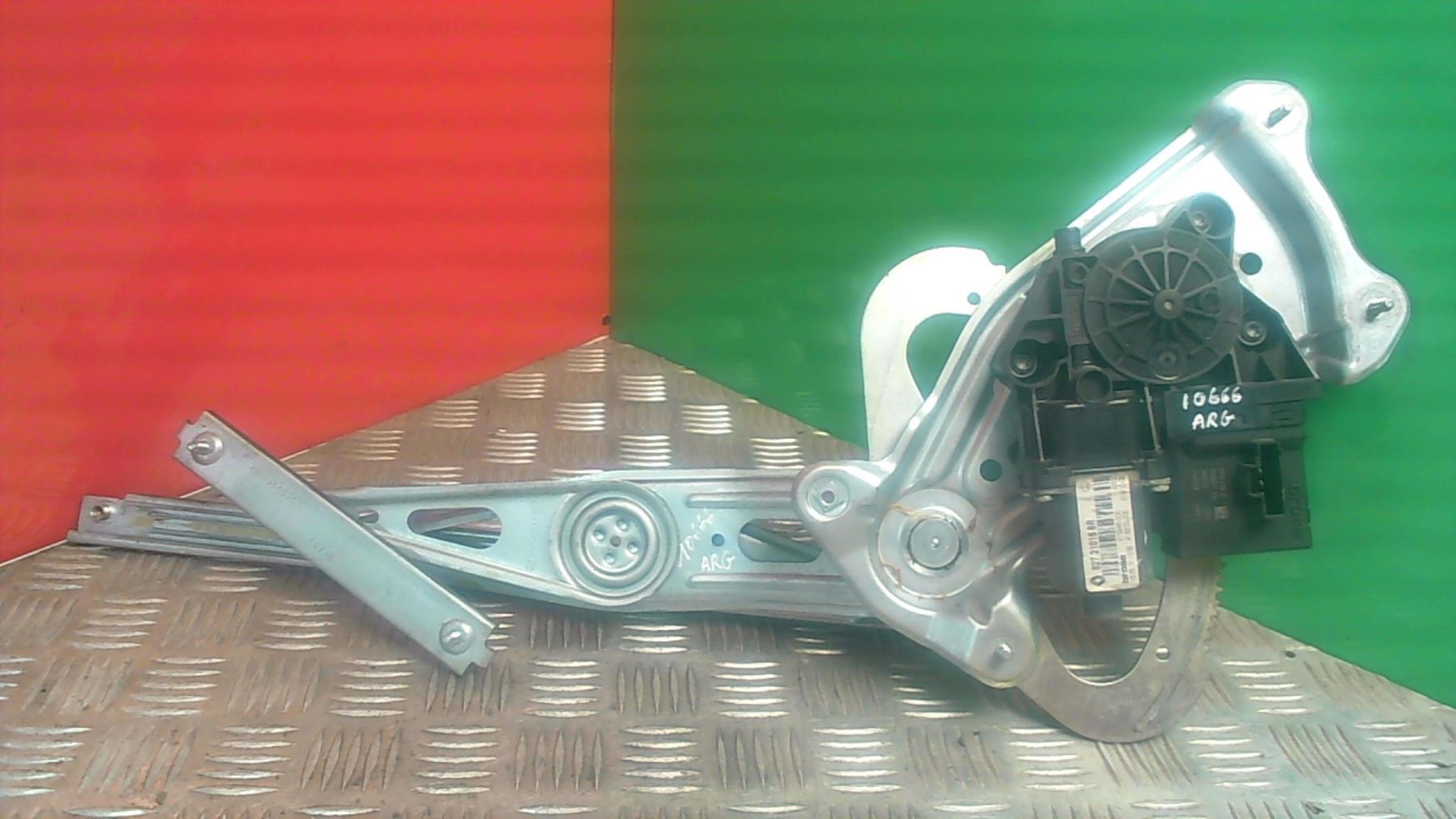 Alzacristalli elettrico posteriore sinistro RENAULT GRAND SCENIC 3 PHASE 1 Diésel - 1