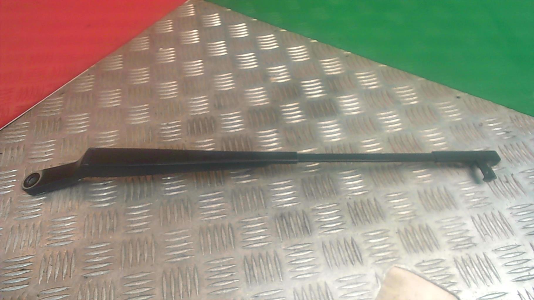 Braccio tergicristallo anteriore destro CITROEN C5 1 PHASE 2  - 1