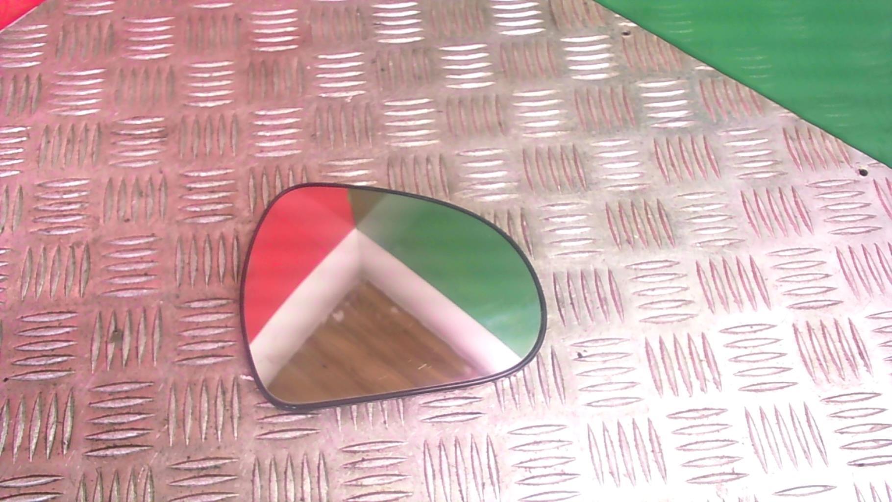 Vetro specchietto retrovisore destro PEUGEOT 207  - 1