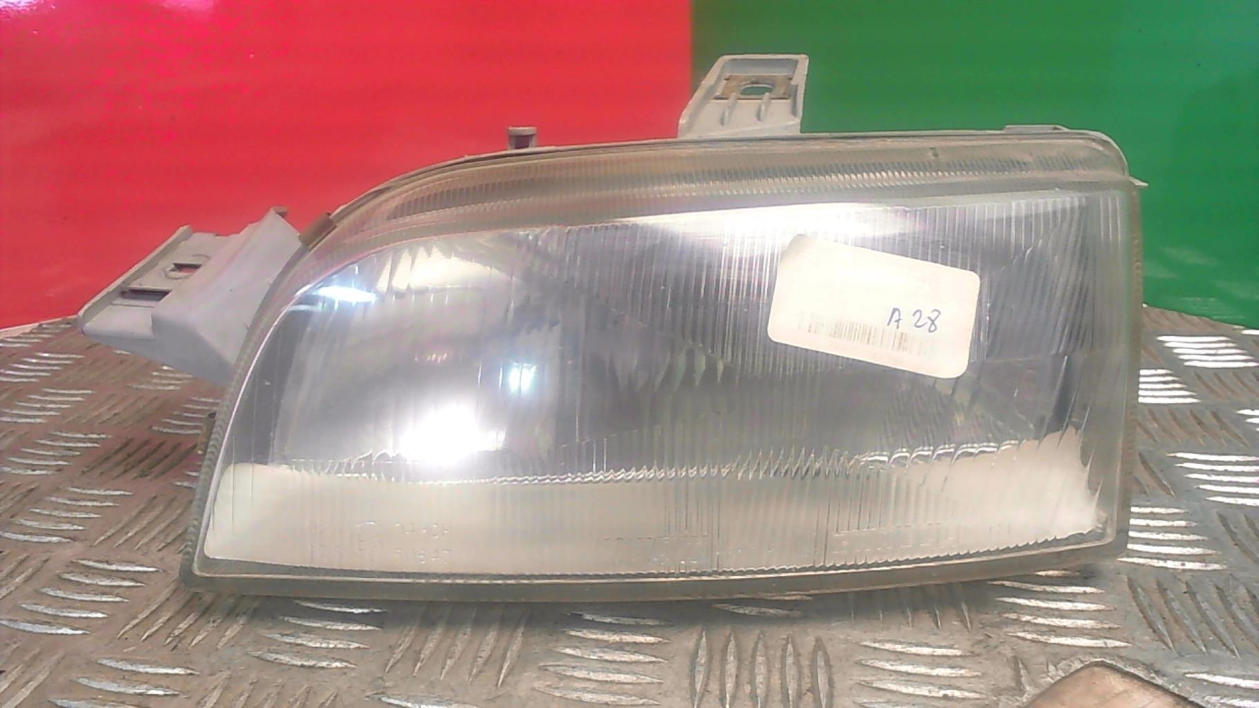 Gruppo ottico anteriore principale sinistro (luci)(faro) FIAT PUNTO 1  - 1