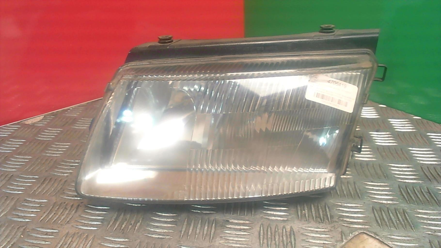 Gruppo ottico anteriore principale sinistro (luci)(faro) VOLKSWAGEN PASSAT 4 PHASE 1  - 1