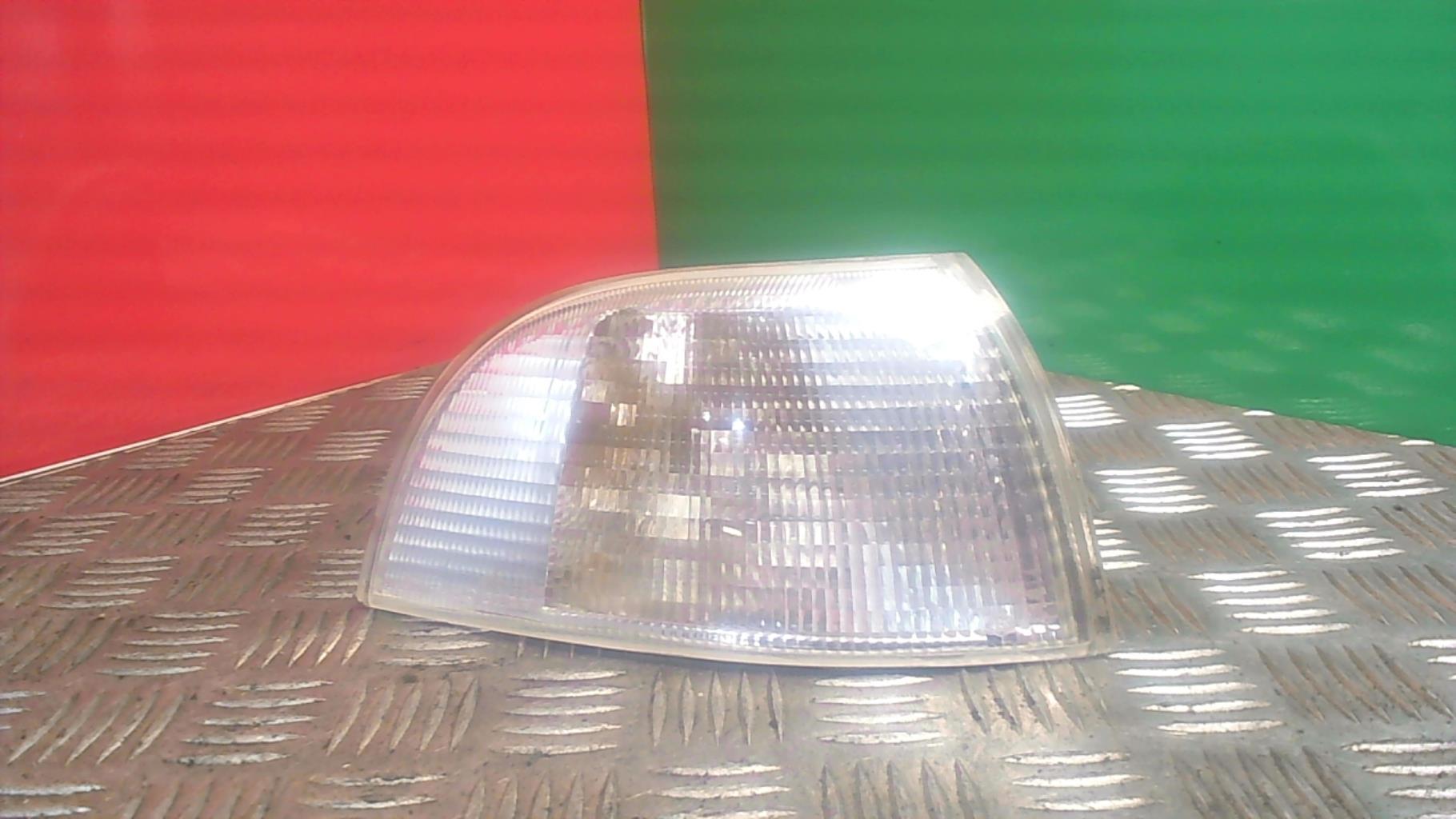 Gruppo ottico anteriore secondario destro (luci)(freccia) FIAT PUNTO 1 Diésel - 1
