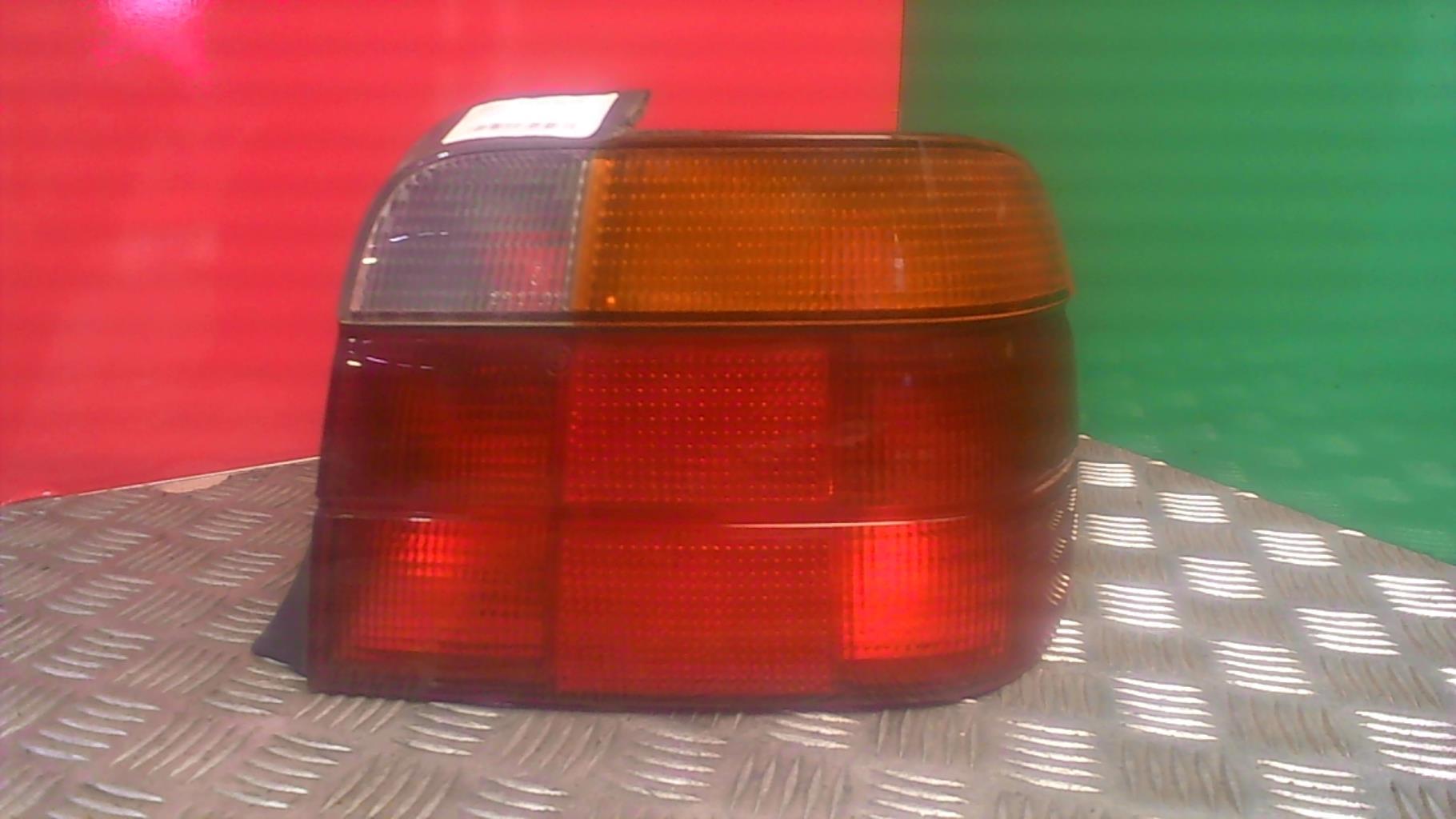 Fanale posteriore principale destro (luci) BMW SERIE 3 E36 COMPACT Diésel - 1
