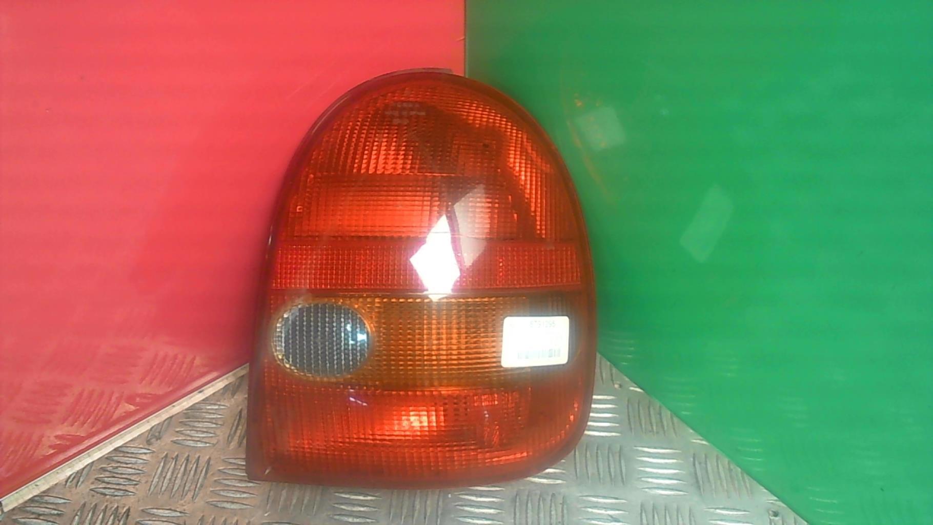 Fanale posteriore principale destro (luci) OPEL CORSA B PHASE 1 Diésel - 1