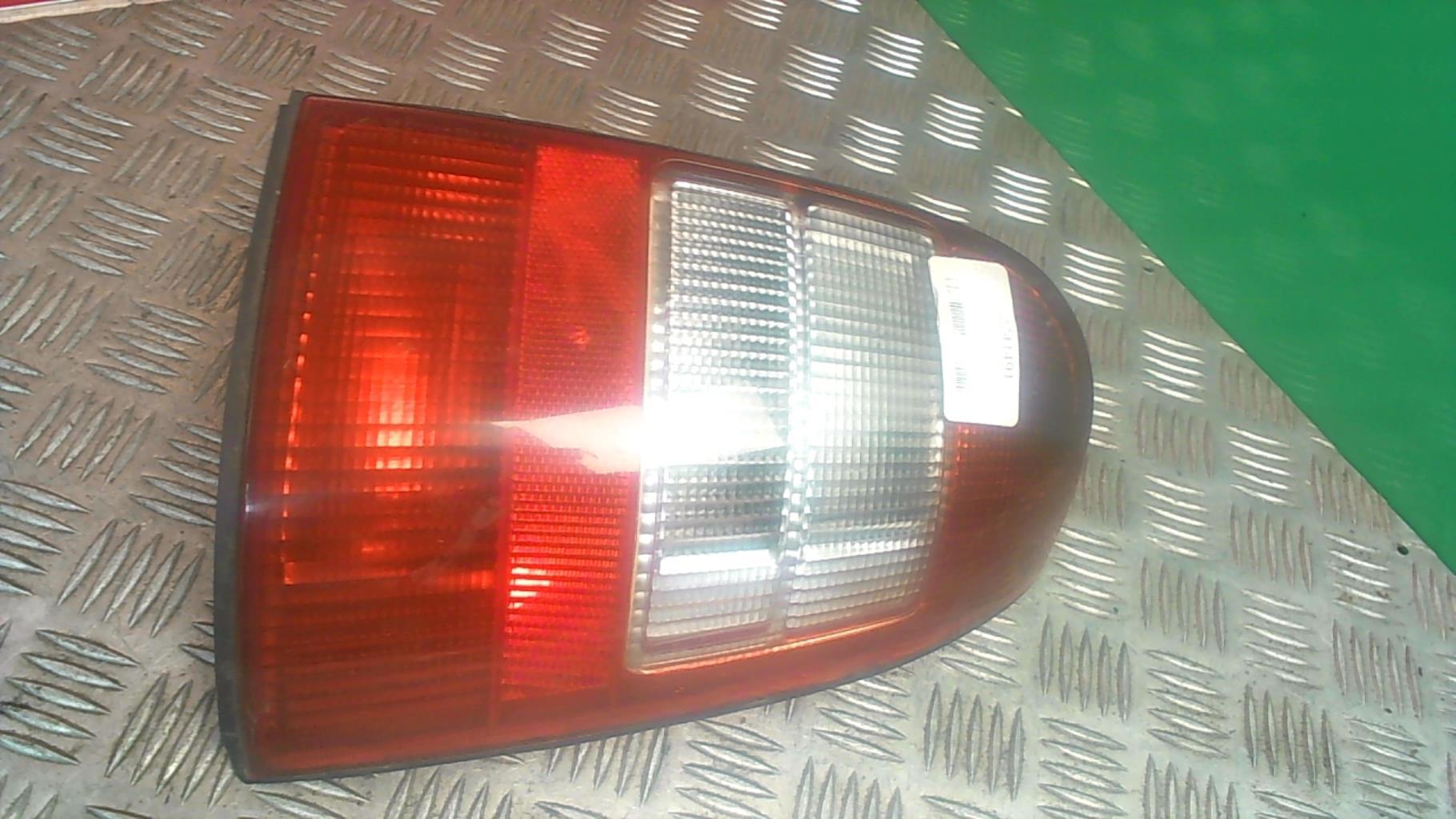 Fanale posteriore principale destro (luci) OPEL VECTRA B PHASE 2 BREAK Diésel - 1
