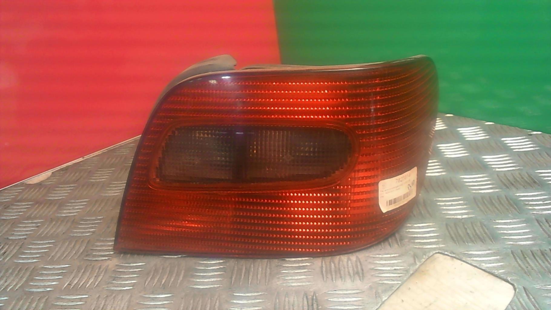 Fanale posteriore principale destro (luci) CITROEN XSARA PHASE 2 Diésel - 1