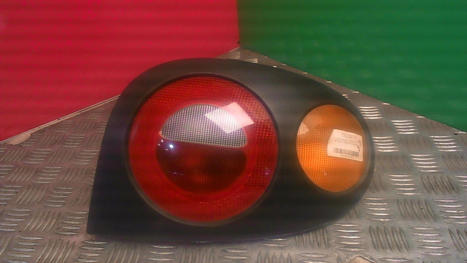 Fanale posteriore principale destro (luci) RENAULT MEGANE 1 PHASE 1 CABRIOLET Gasolina - 1