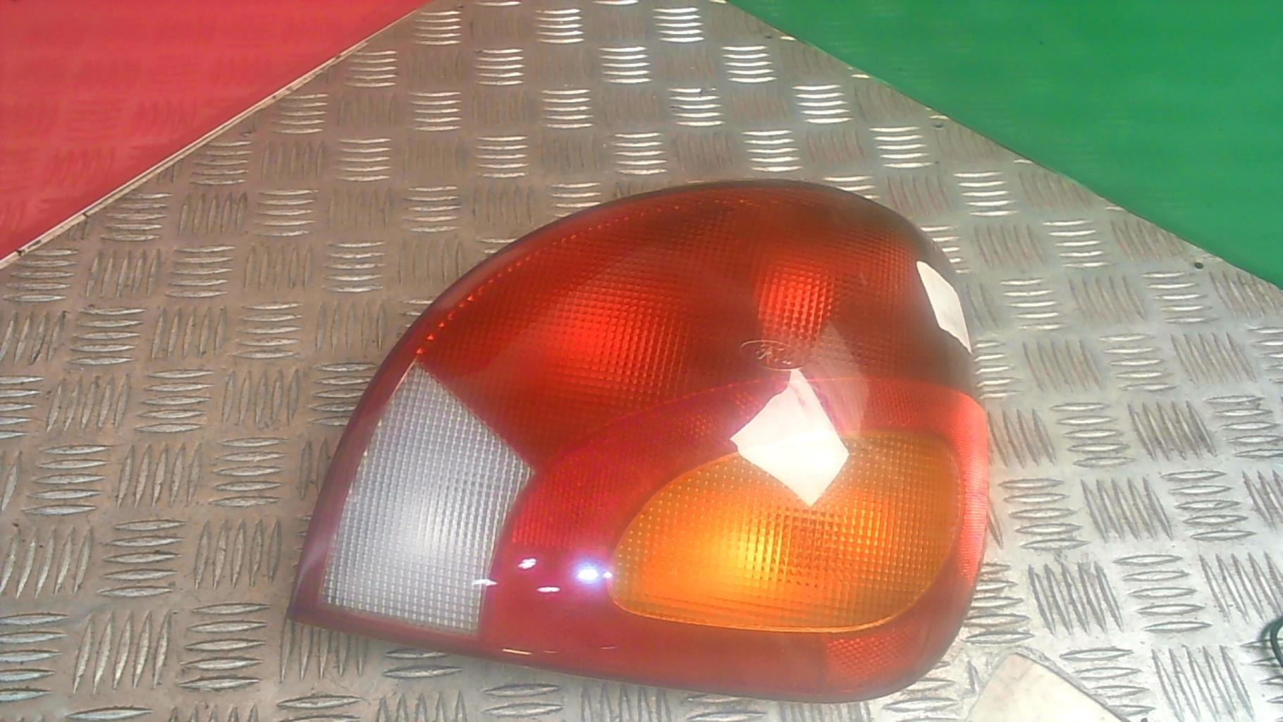 Fanale posteriore principale destro (luci) FORD FIESTA 4 PHASE 1 Diésel - 1