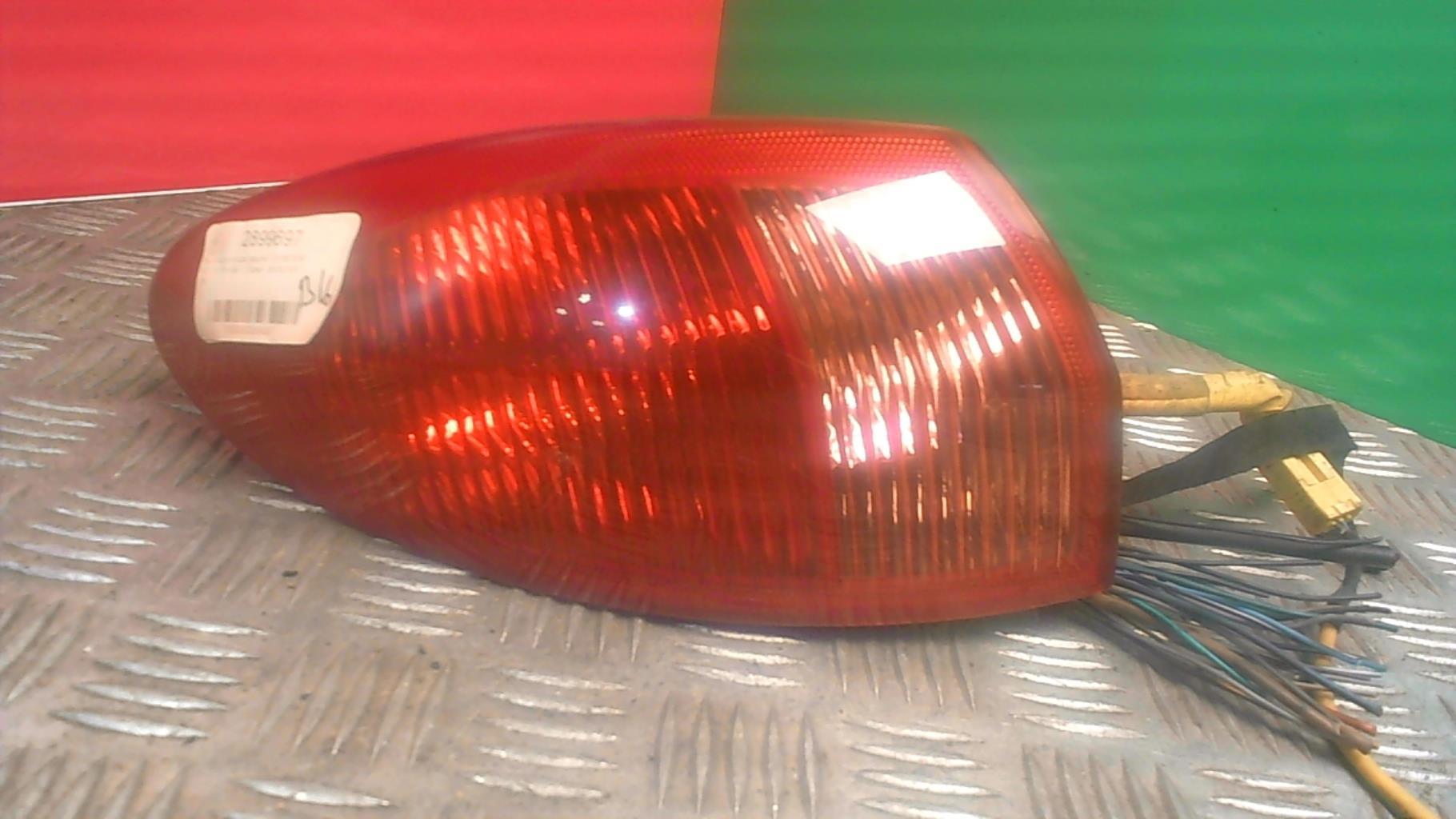 Fanale posteriore principale sinistro (luci) ALFA ROMEO 147 PHASE 1 Diésel - 1