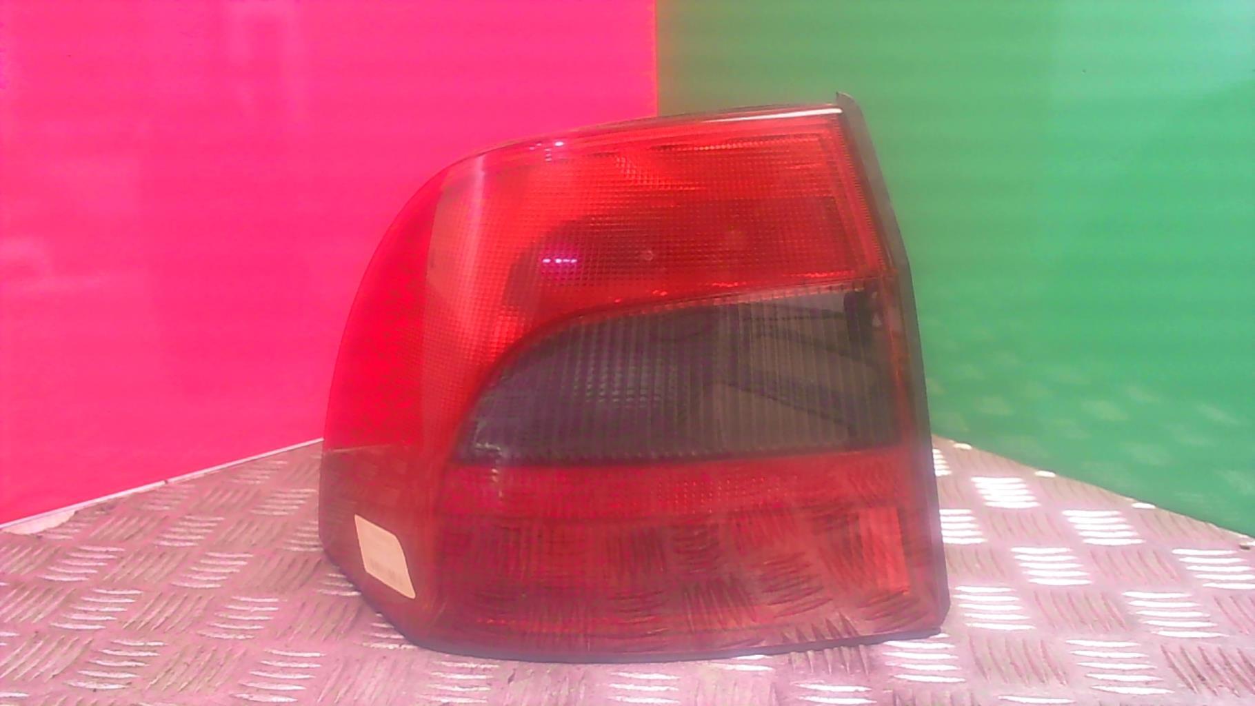 Fanale posteriore principale sinistro (luci) OPEL VECTRA B PHASE 2 Diésel - 1