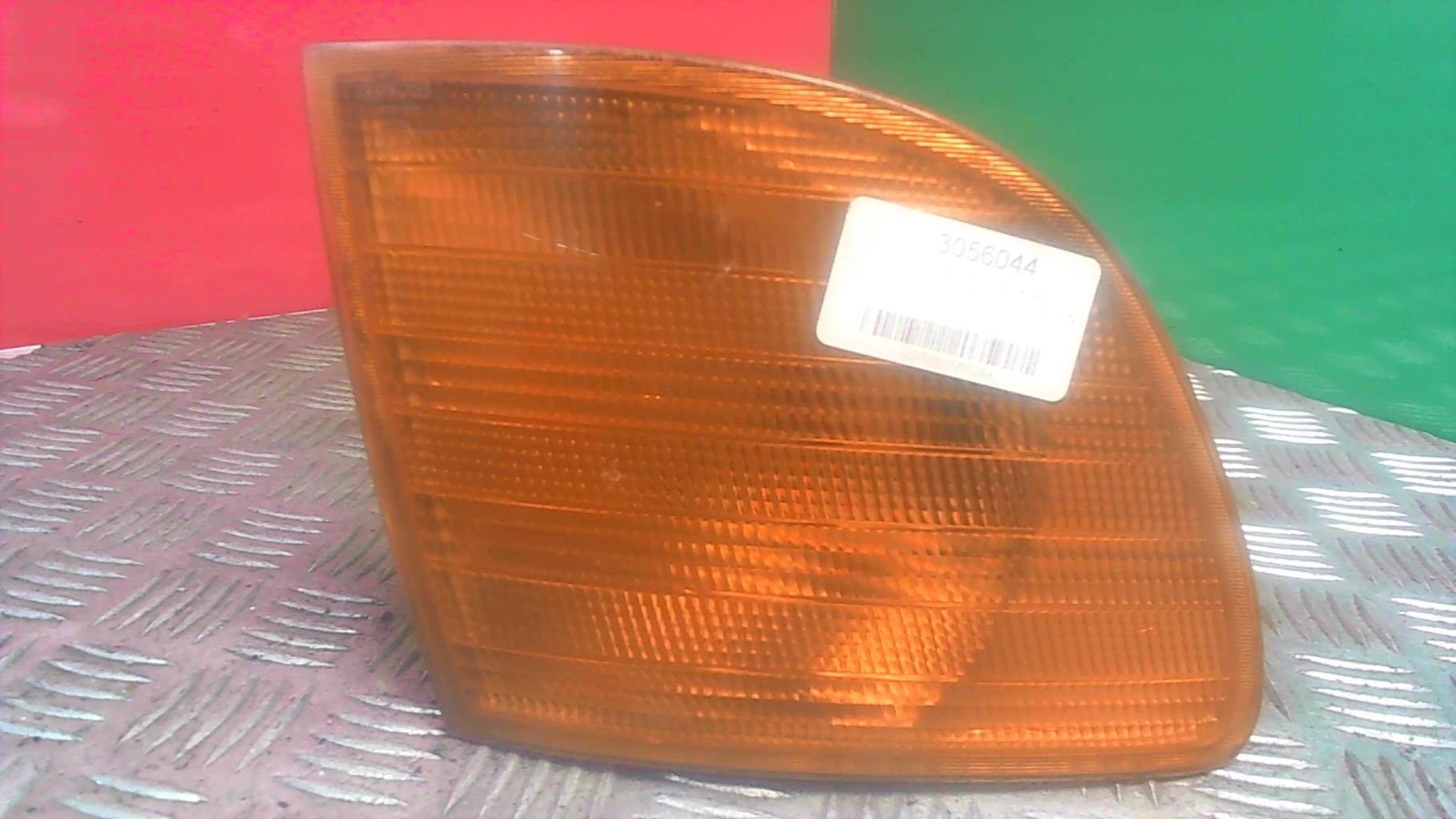 Gruppo ottico anteriore secondario destro (luci)(freccia) MERCEDES CLASSE V 638 PHASE 1  - 1